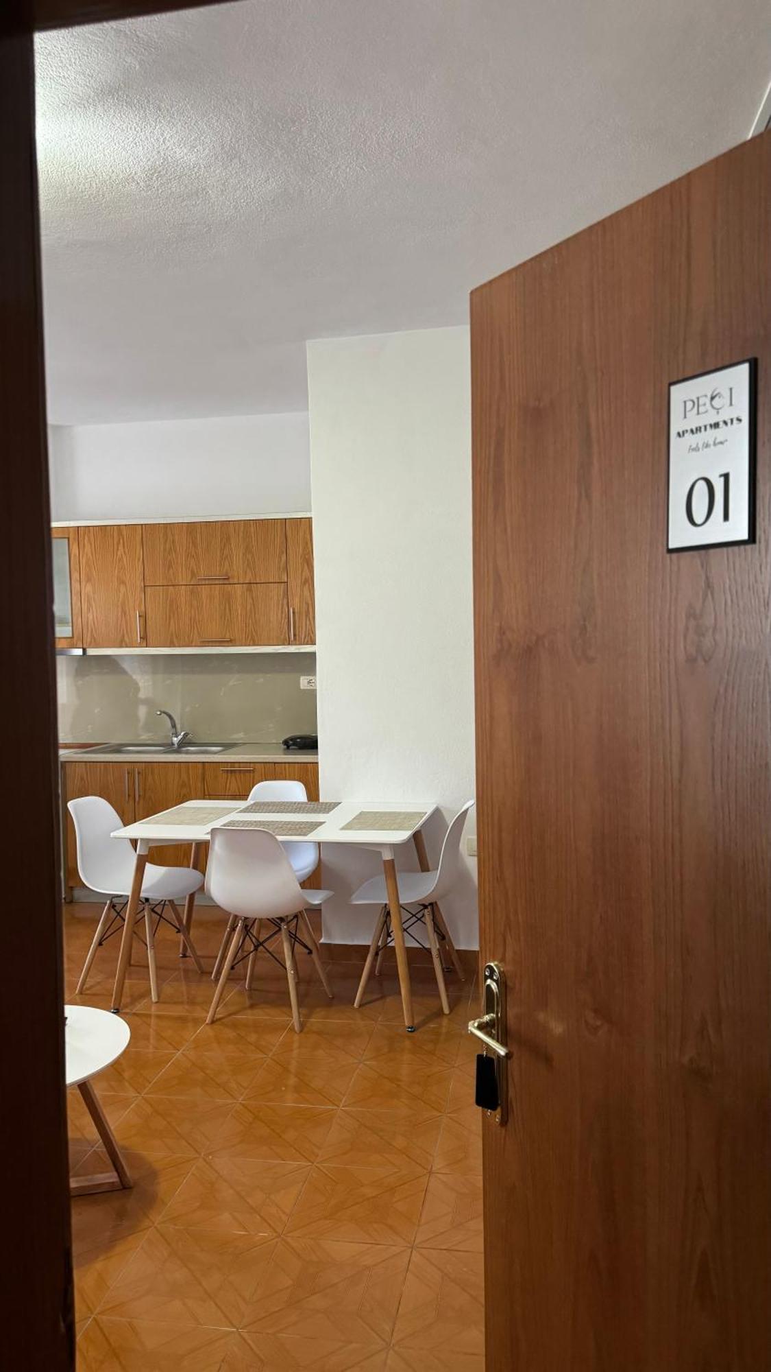 Peci Apartments Gjirokastër Buitenkant foto